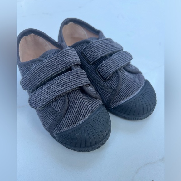 ChildrenChic Corduroy Sneakers in Grey sz 6.5 toddler (runs small) w/velcro - Picture 5 of 6